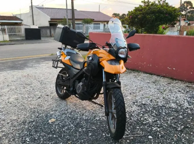 Vendo gs650 2013 em ótimo estado 