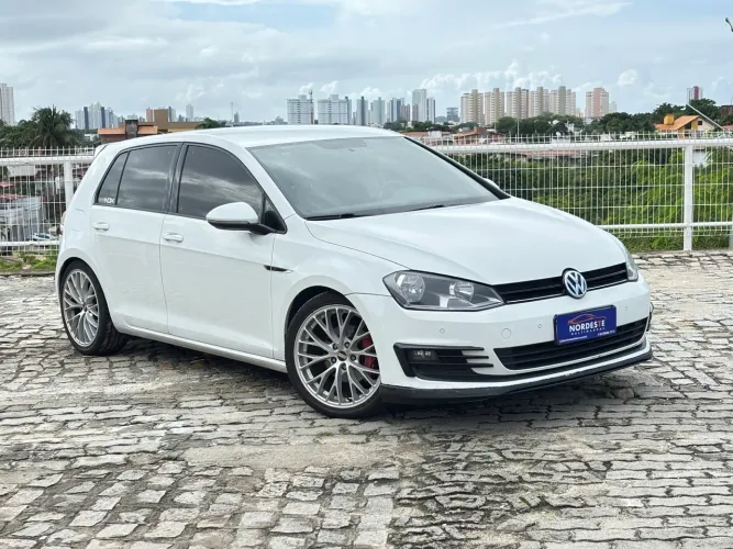 Volkswagen Golf Comfortline 1.4 TSI 140cv Aut. 2014