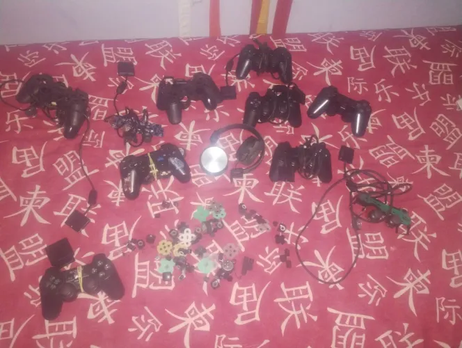 Lote de peças controle PS2 para manutenção (botões, cabos, placas e mais)