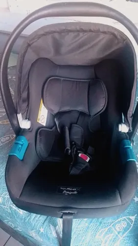 Vendo carrinho+bebê conforto marca burigotto bem conservado e novo