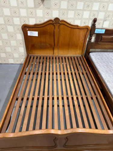PROMOÇÃO - Cama tamanho viúva - madeira maciça 