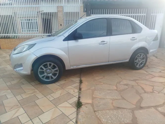 Ford Fiesta Sed. 1.6 8V Flex 4P 2012