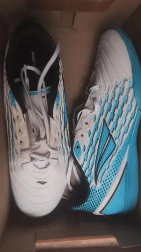 Chuteira de futsal 