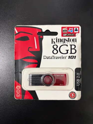 Pen drive Kingston 8gb novo original