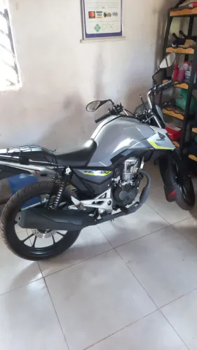 Titan 160 