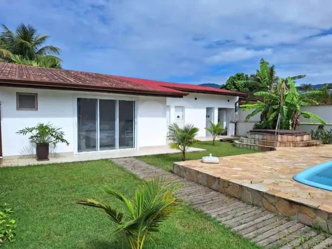 Condomínio com 4 quartos à venda em Morada da praia - SP