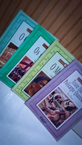 Kit com 4 livros Clássicos da Literatura 