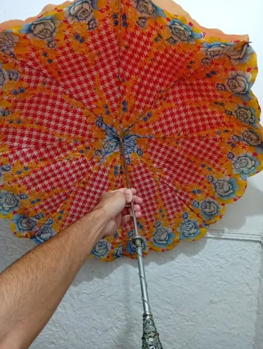 Sombrinha Antiga Anos 70 Cabo Trabalhado | Parasol Decoração Vintage