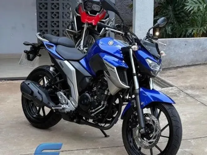 Vendo linda Fazer 150 UBS!