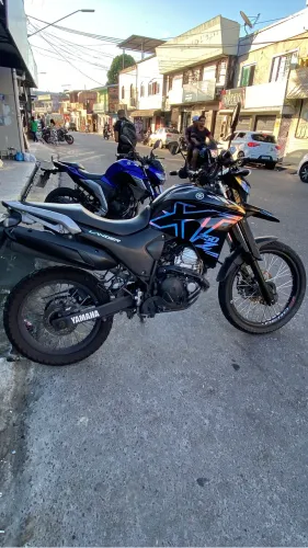 Lander 250 Vendo ou troco 