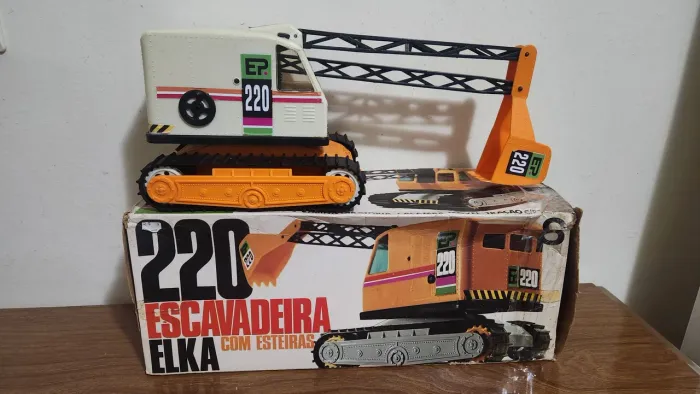Trator Escavadeira Elka Anos 80 Caixa Original