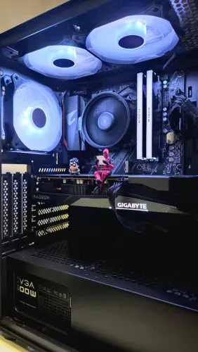 Pc Gamer Ryzen 5500, RX 7600, 16gb Ram