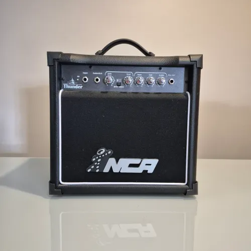Amplificador NCA Thunder Bivolt Precisa de Reparo