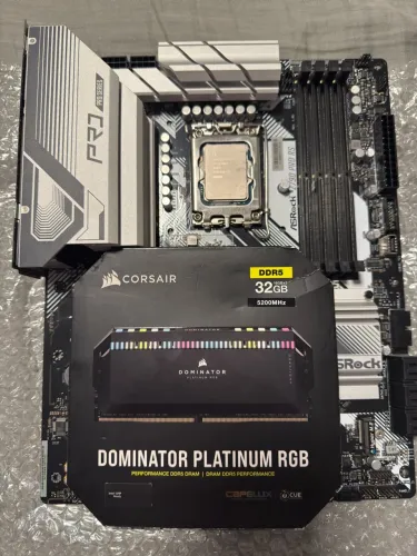 Kit Intel i7 14700kf + z790 pro rs + 32gb ddr5