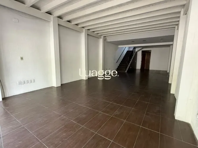 Loja comercial para locação na Avenida Carlos Gomes, no bairro Auxiliadora, com 200 m² de 