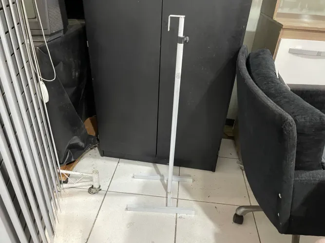 Pedestal em H para Bustos de Manequim