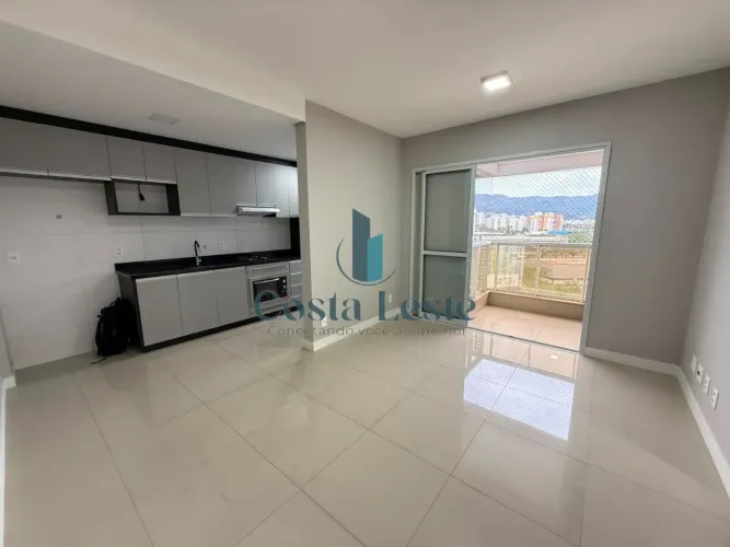 Apartamento de 2 dormitórios com suíte em condomínio completo no Itacorubi