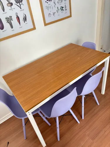 Mesa de Jantar ToK Stok - com 4 cadeiras