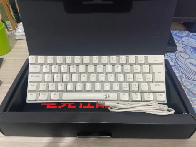 Teclado mecânico Redragon Lakshmi