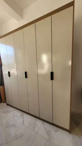 Guarda roupa Semi novo