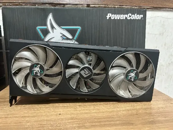 Placa de Video RX 7600XT 12GB