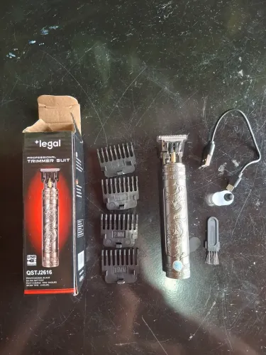 Maquininha de cortar cabelo barata nova