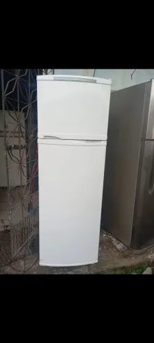 Geladeira Consul Frost Free.