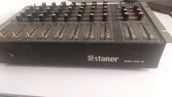 *Desapego* Mesa Staner 8 canais, Deley reverb. e outros