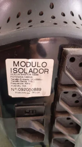 O módulo isolador 1000VA 
