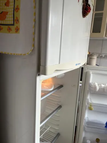 Geladeira Continental Duplex Branca - Funcionando Perfeitamente / Muito Bem Cuidada