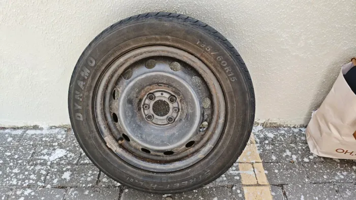 Estepe aro 15 - 195/65/15 - Pneu e roda em excelente estado