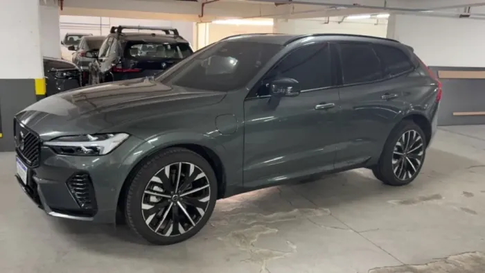 Volvo XC-60 T-8 Ultra Dark 2.0 AWD (híbrido) 2026