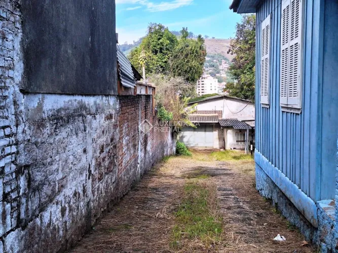 Depósito disponível em Teresópolis, Porto Alegre