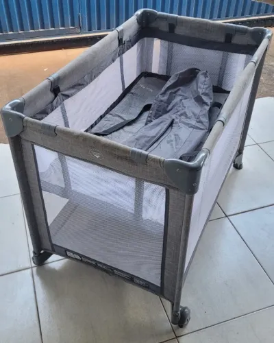 Berço Portátil e Mini Play