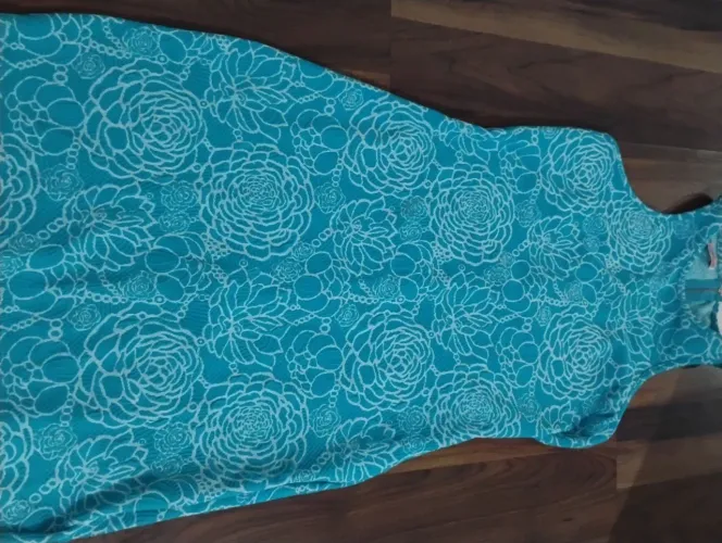 Vestido bem encorpado, fica lindo no corpo
