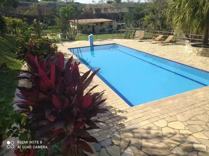Sítio à venda em Esmeraldas MG com 7.000m², piscina e lazer completo