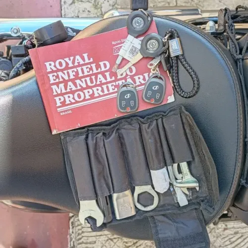Royal Enfield Meteor 350 | Stellar Black 22/22