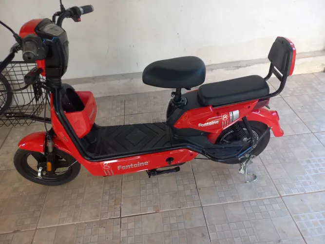 Vendo scoot elétrica 