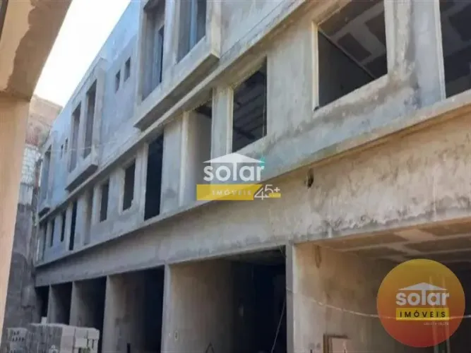 SOBRADO Á VENDA EM CONDOMINIO FECHADO- ITAQUERA !!