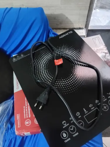 Vende  se um fogão de indução  elétrico  na caixa nunca foi aberto valor 300 reais