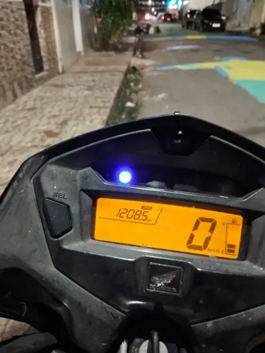 ALGUEM ME AJUDA A TIRAR MOTO PRESA 6MIL TUDO// PAGO 10X DE 1000 OU 250 SEMANAL NO CARTORIO