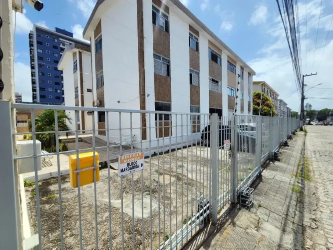 Imóvel para venda possui 76 m² com 3 quartos, 01 com suíte em Lagoa Nova - Natal - RN