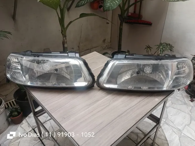 Par de faróis linha Volkswagem G3. Saveiro/ Gol / Parati 