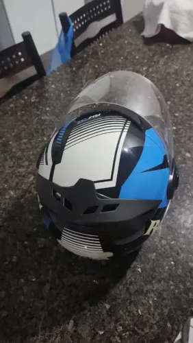 Capacete Red Rose, aceito troca tamanho 60 