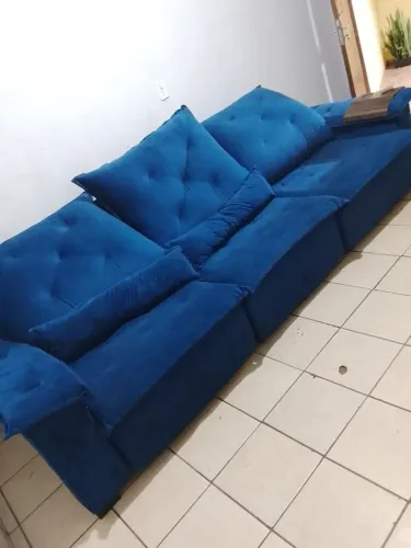Sofá retrátil azul