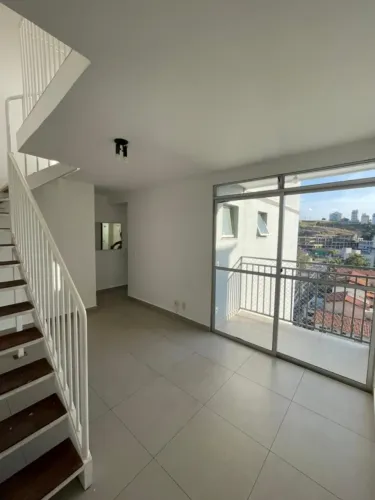 Cobertura com 3 quartos para alugar em Belo Horizonte