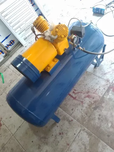 Compressor de 100 litros 