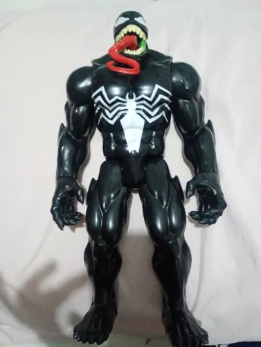 Boneco Venon