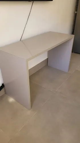 Mesa balcão escrivaninha madeira super funcional 1,20x0,80