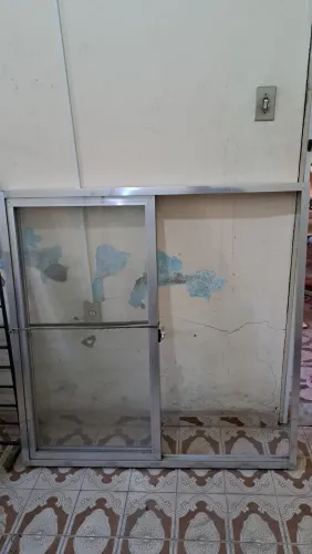 Janela de alumínio